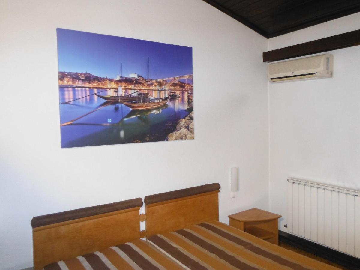 Hotel Alameda อัลแบร์กาเรีย-อา-แวญา ภายนอก รูปภาพ