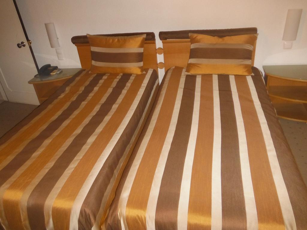 Hotel Alameda อัลแบร์กาเรีย-อา-แวญา ห้อง รูปภาพ