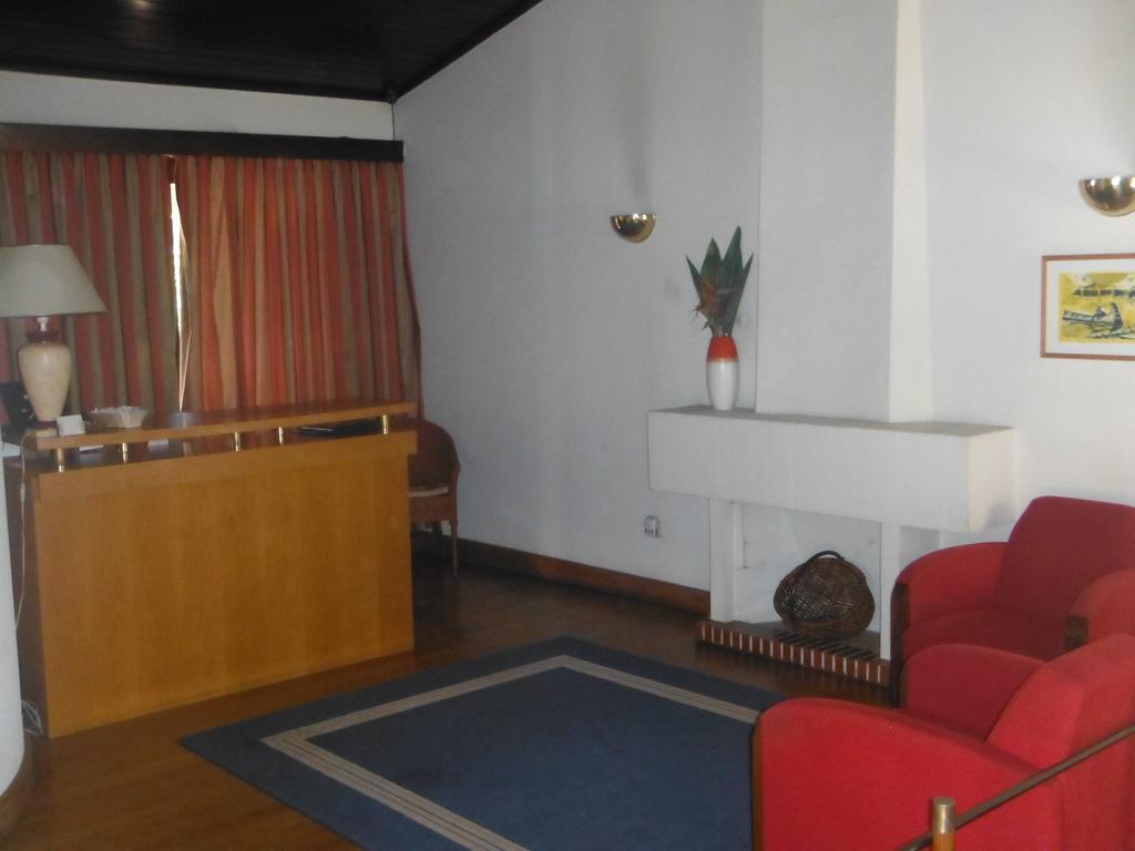 Hotel Alameda อัลแบร์กาเรีย-อา-แวญา ภายนอก รูปภาพ