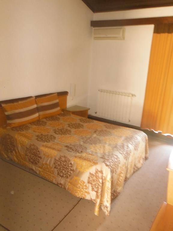 Hotel Alameda อัลแบร์กาเรีย-อา-แวญา ห้อง รูปภาพ