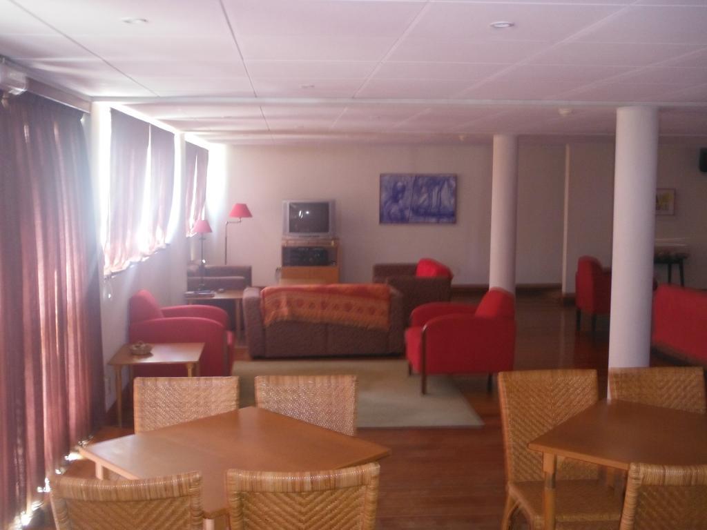 Hotel Alameda อัลแบร์กาเรีย-อา-แวญา ภายนอก รูปภาพ